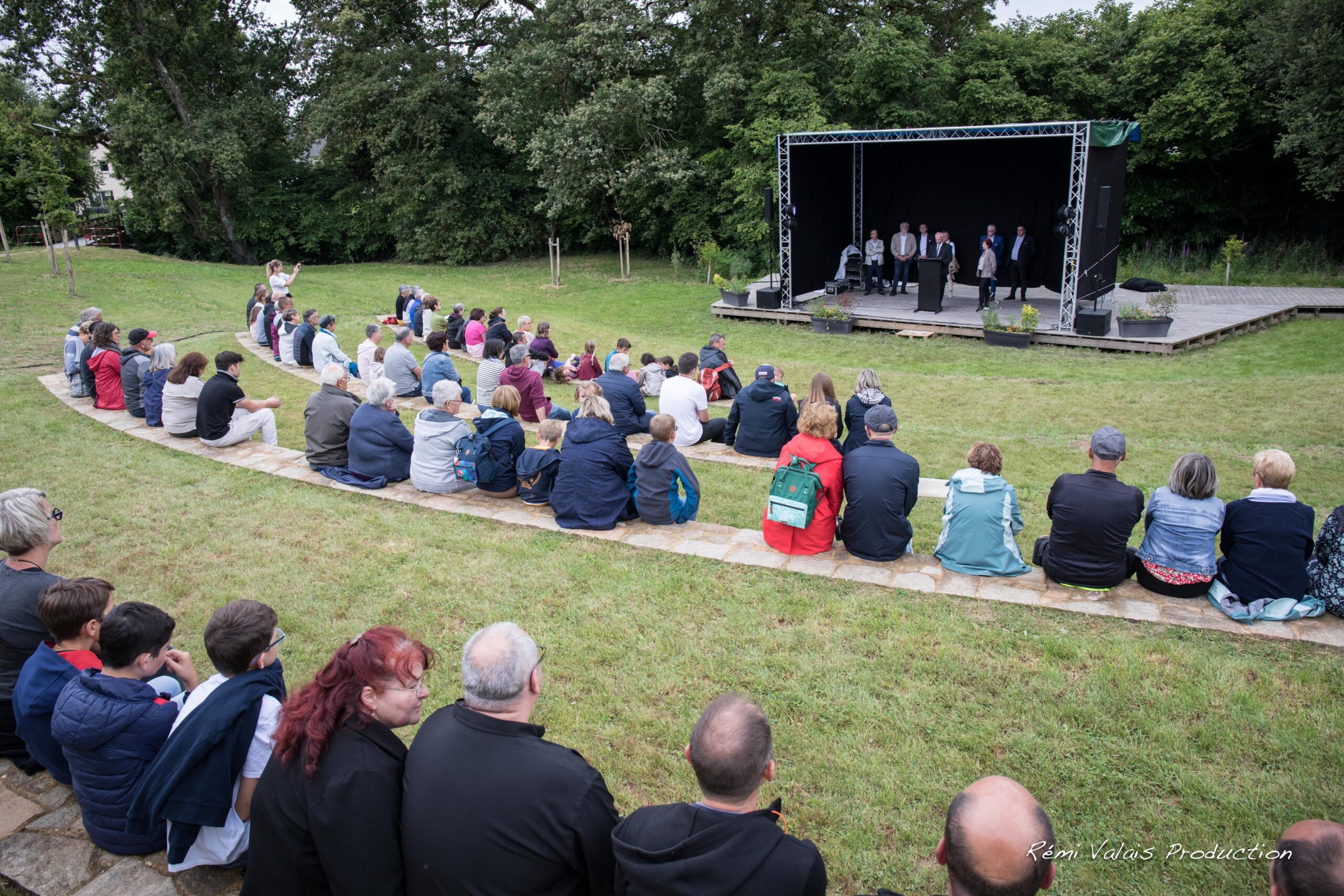 Image média: Écouter voir ressentir 